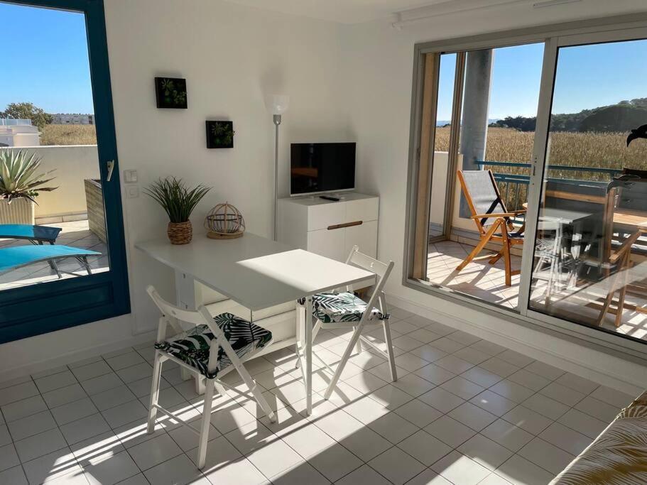 Apartament Domaine D'Azur - Renovated 1Br With Terrace Pool & Garage Le Lavandou Zewnętrze zdjęcie
